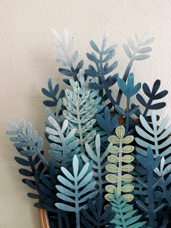 "Vegetal Gradiant" a gradient plant paper cut sculpture